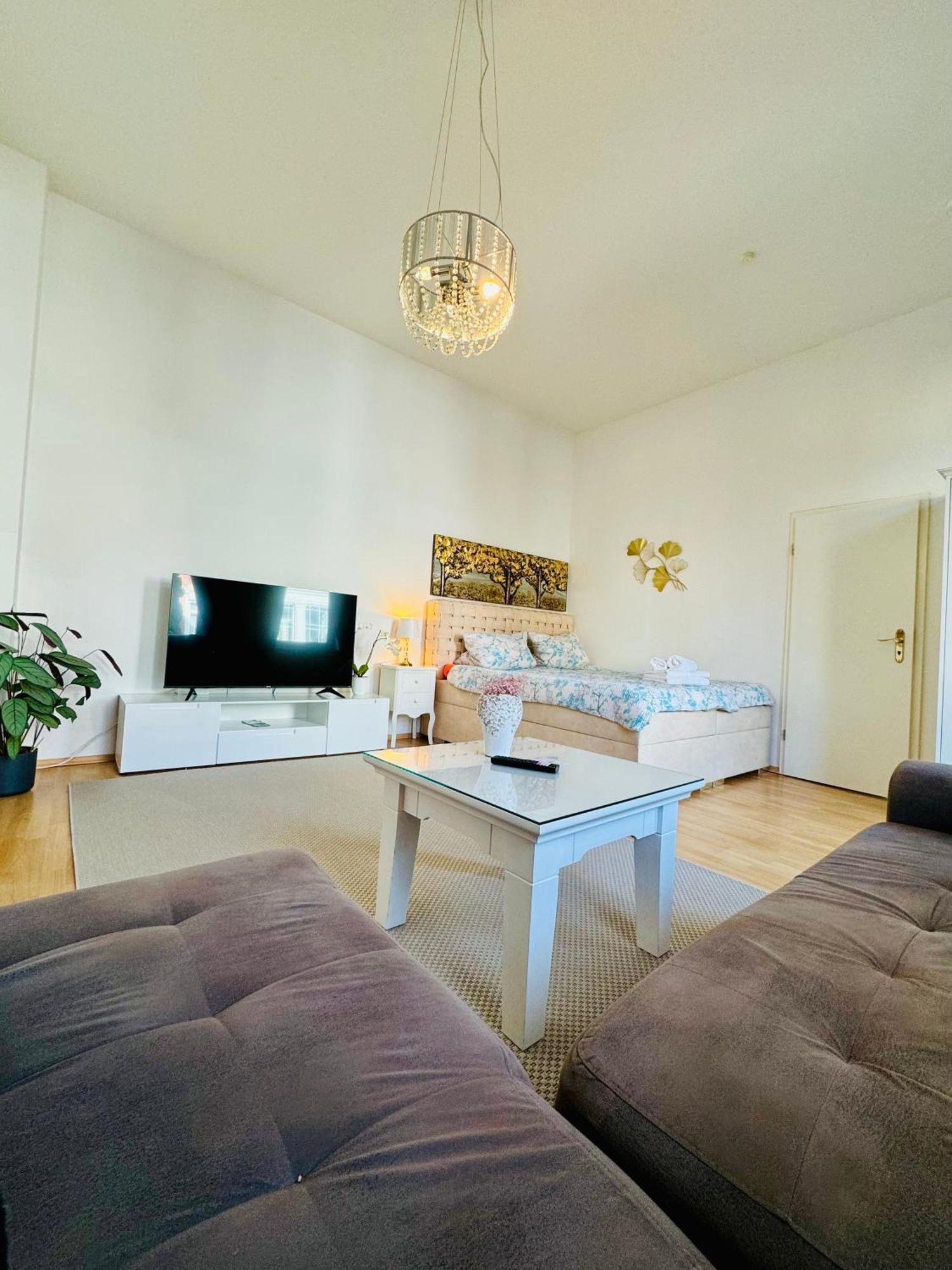 Wohnung Am Schlossgarten Schwerin  Exteriér fotografie